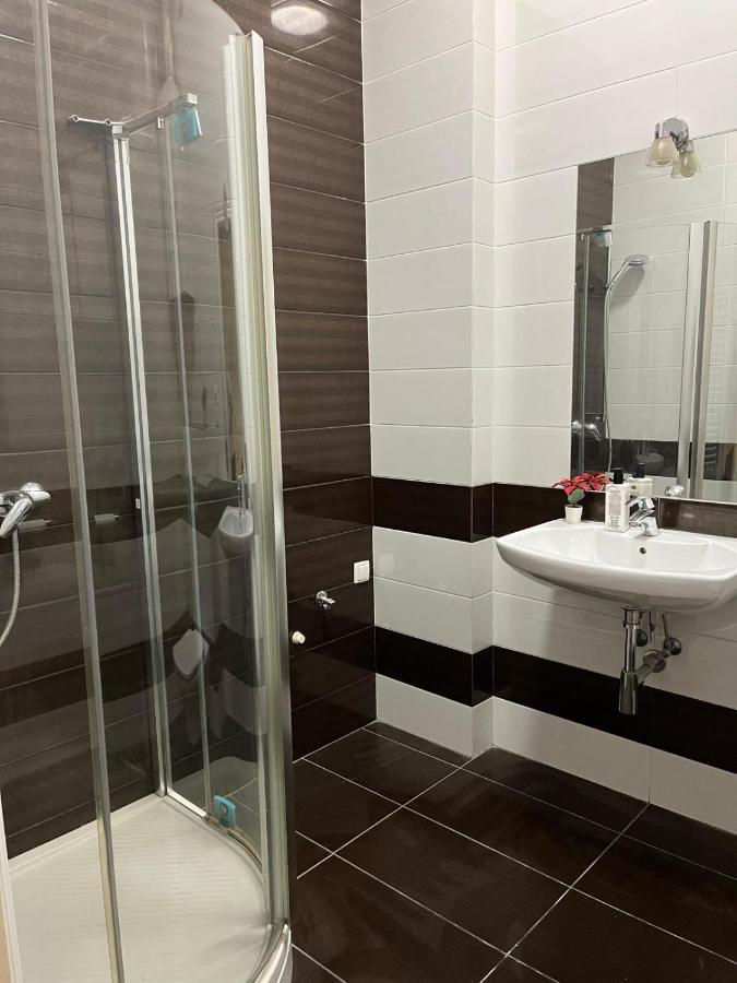 Batorego Lovely Rooms كراكوفيا المظهر الخارجي الصورة